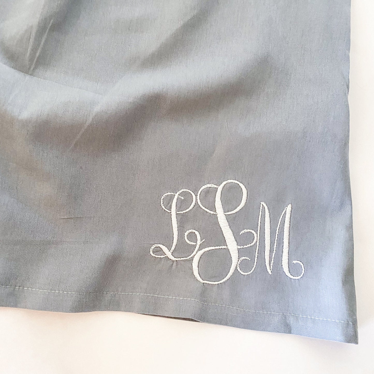 Girl's 100% Cotton Dress, Monogrammed, Embroidered, Back to school dress, Baby Gift, Birthday Gift