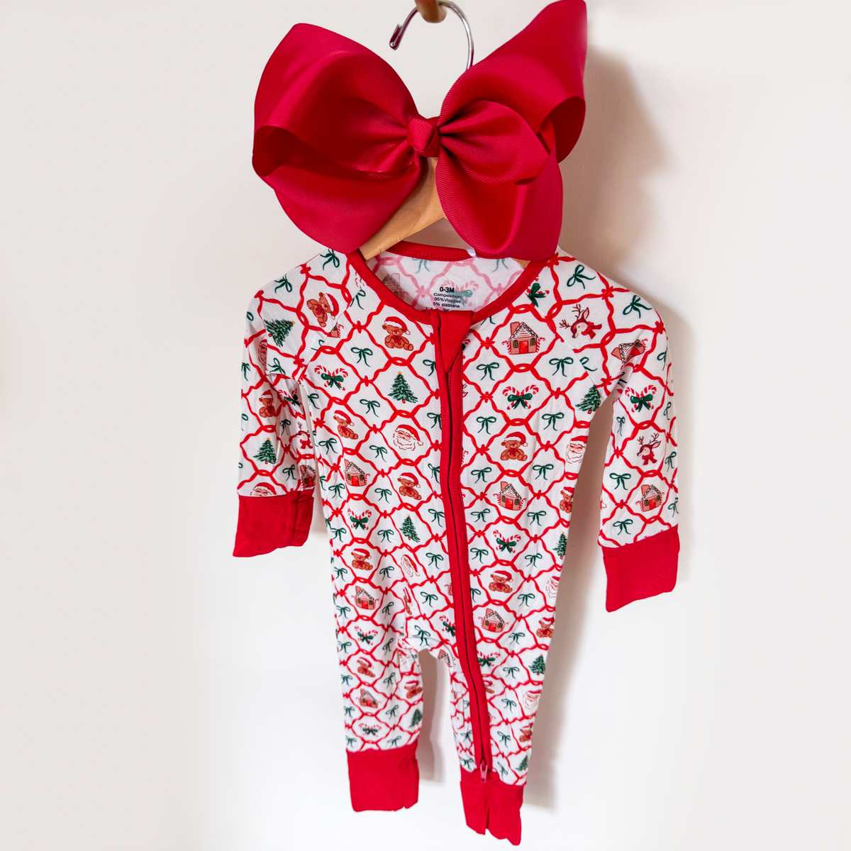 Classic Christmas Bamboo Sleeper - Savannah Creations
