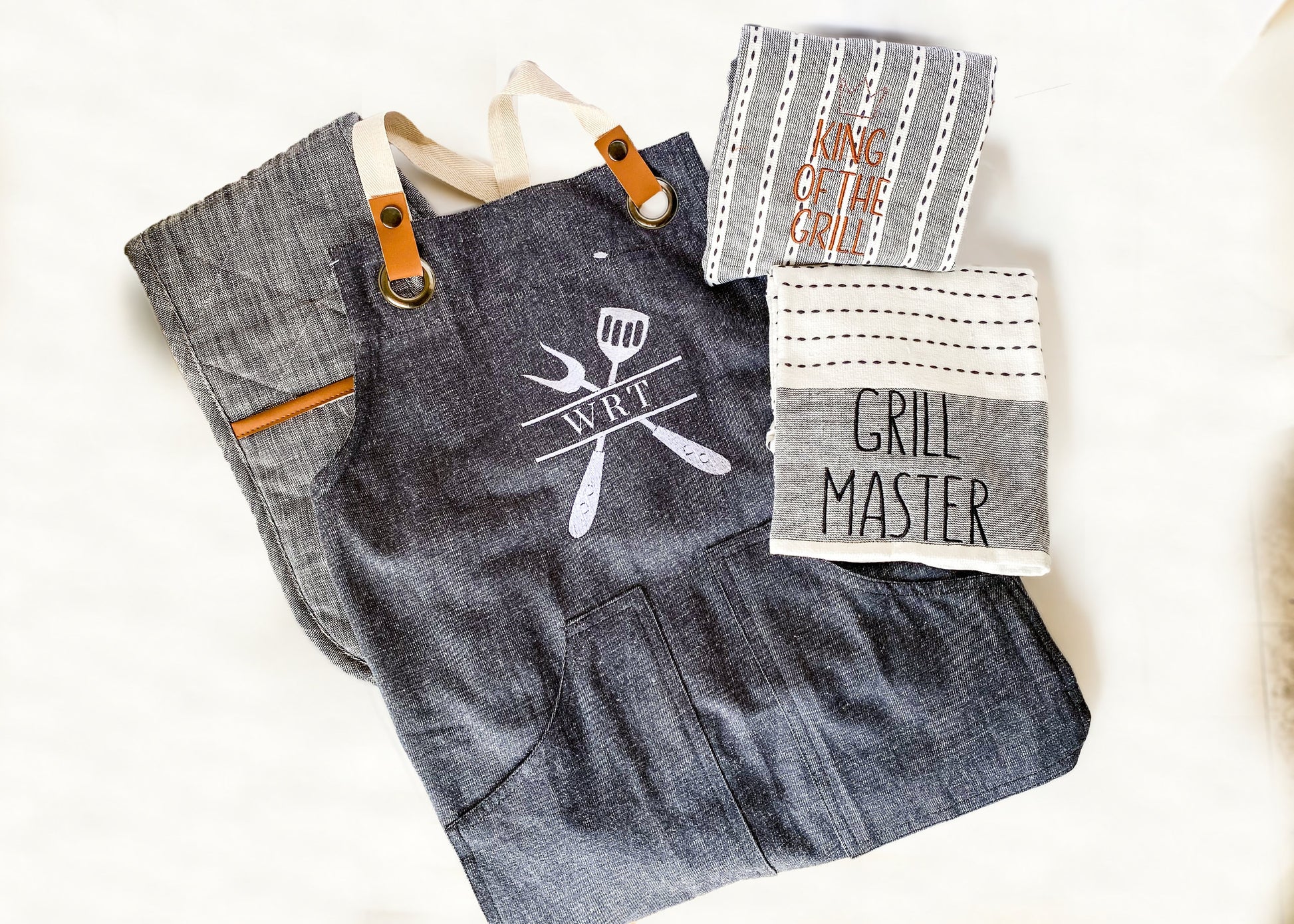 Father's Day Custom Monogrammed BBQ Grilling Apron Gift Set, Matching Towels, Oven Mitt