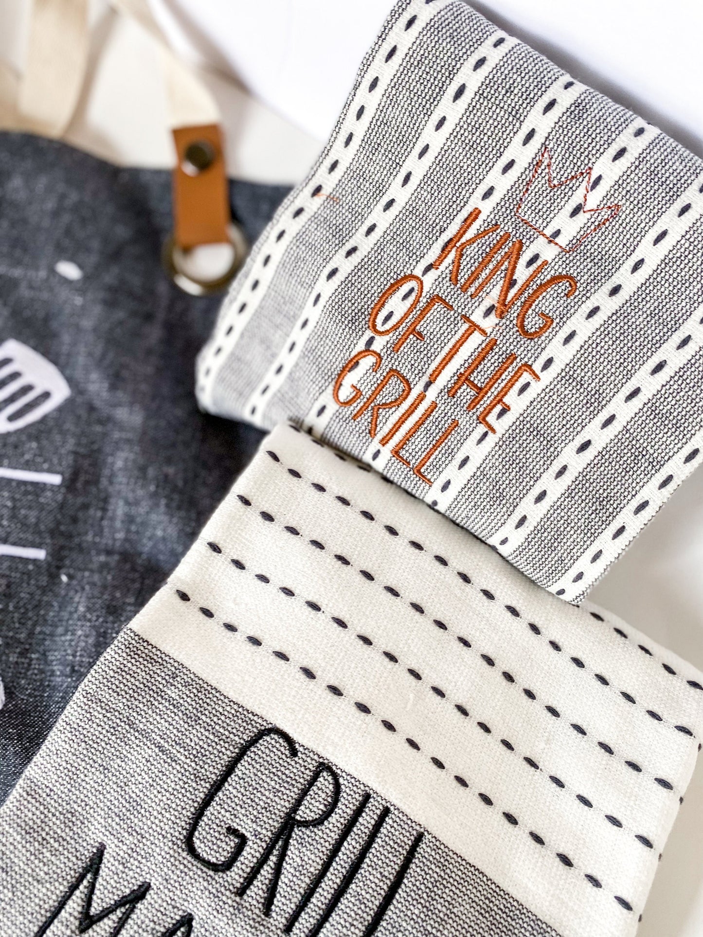 Father's Day Custom Monogrammed BBQ Grilling Apron Gift Set, Matching Towels, Oven Mitt