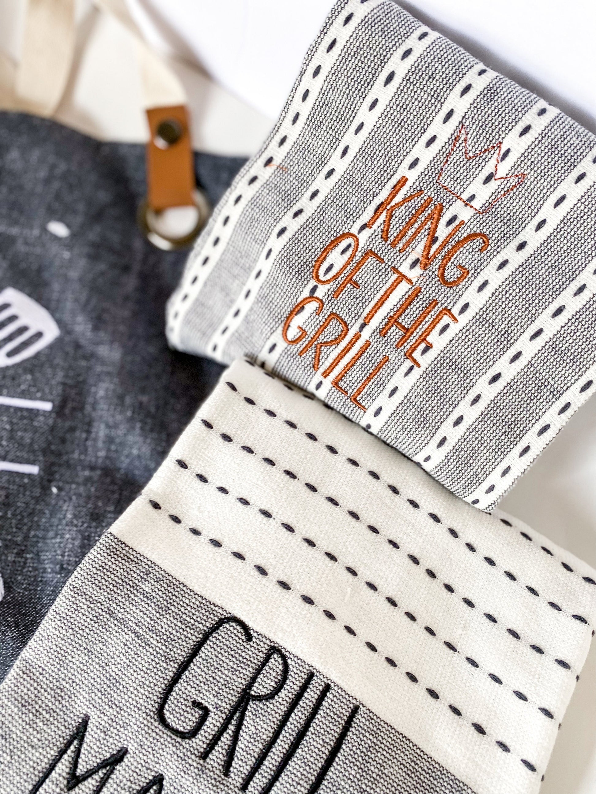 Father's Day Custom Monogrammed BBQ Grilling Apron Gift Set, Matching Towels, Oven Mitt