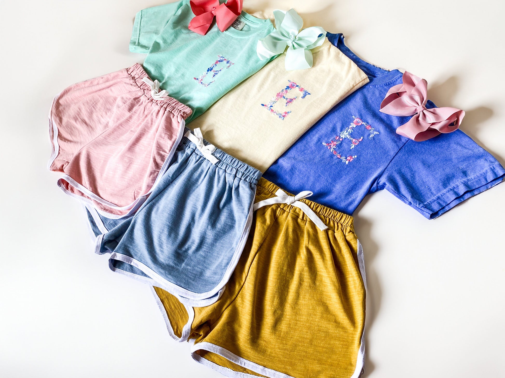 Girl's Personalized Summer Outfit: Embroidered Shirt & Shorts Set - Savannah Creations
