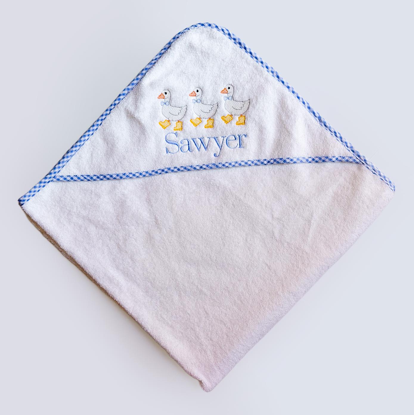 Personalized Goose Baby Hooded Towel – Custom Embroidered Bath Towel with Gingham Trim