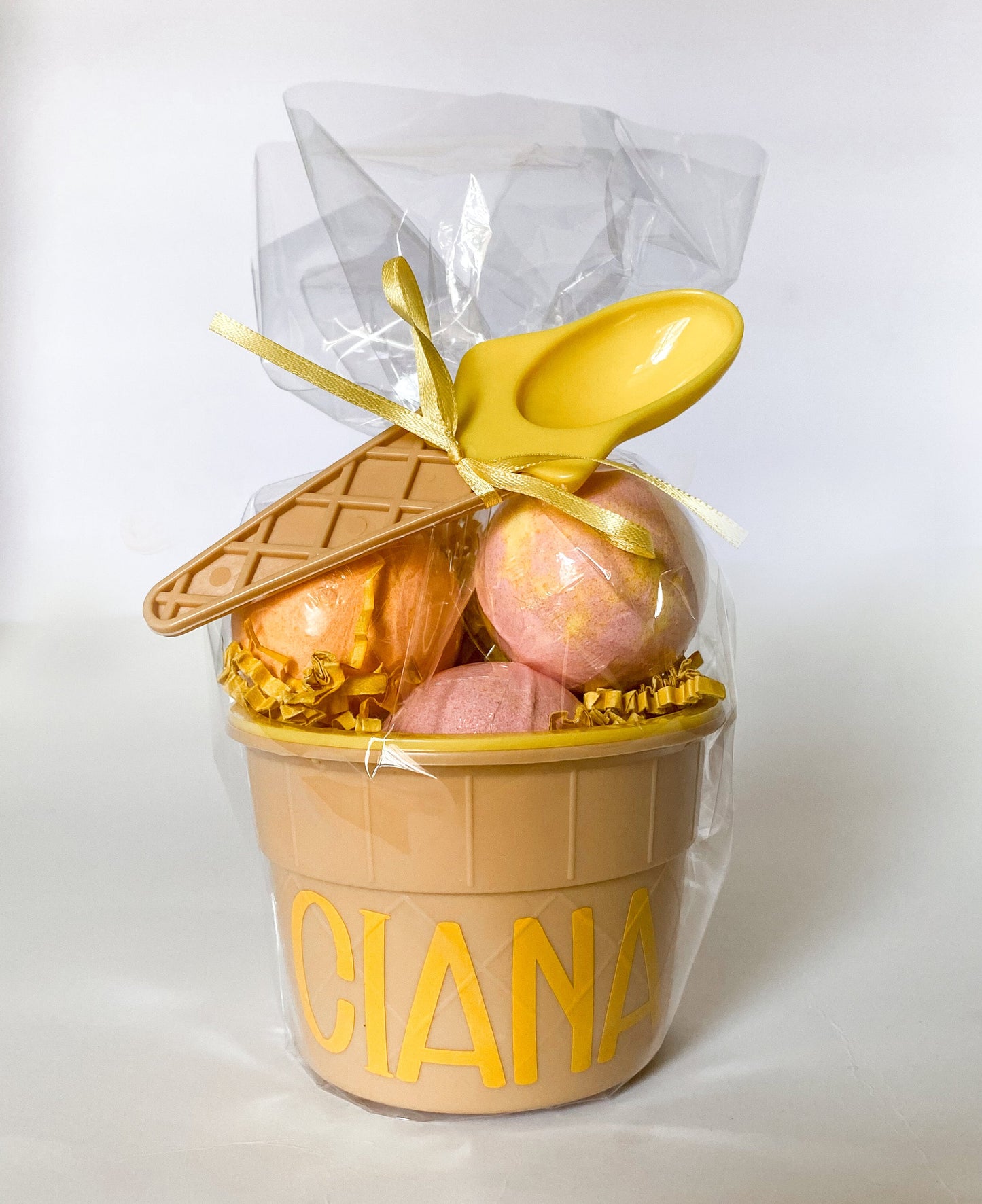 Personalized Ice Cream Bowl Party Favor Set with Bath Bombs