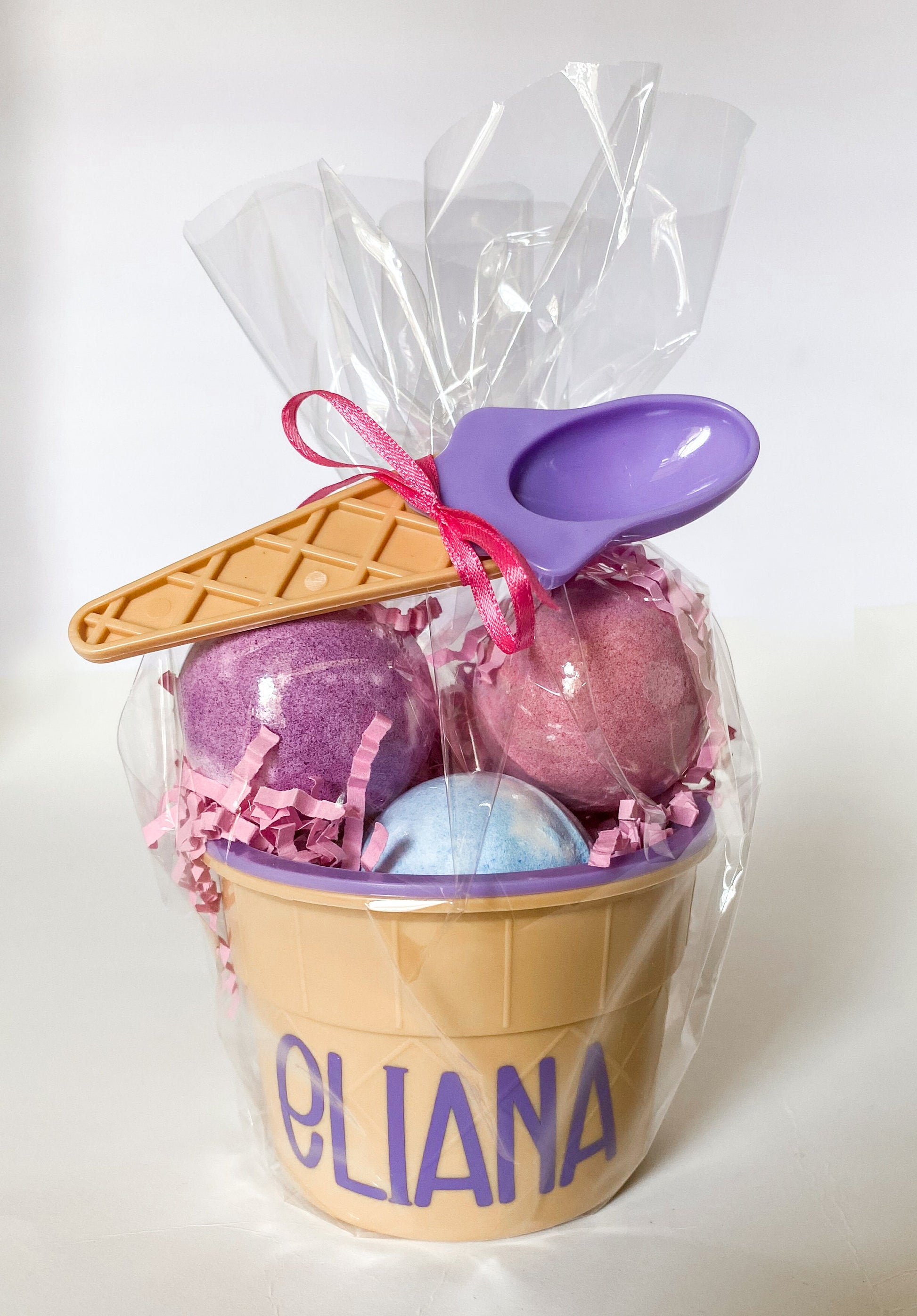Personalized Ice Cream Bowl Party Favor Set with Bath Bombs