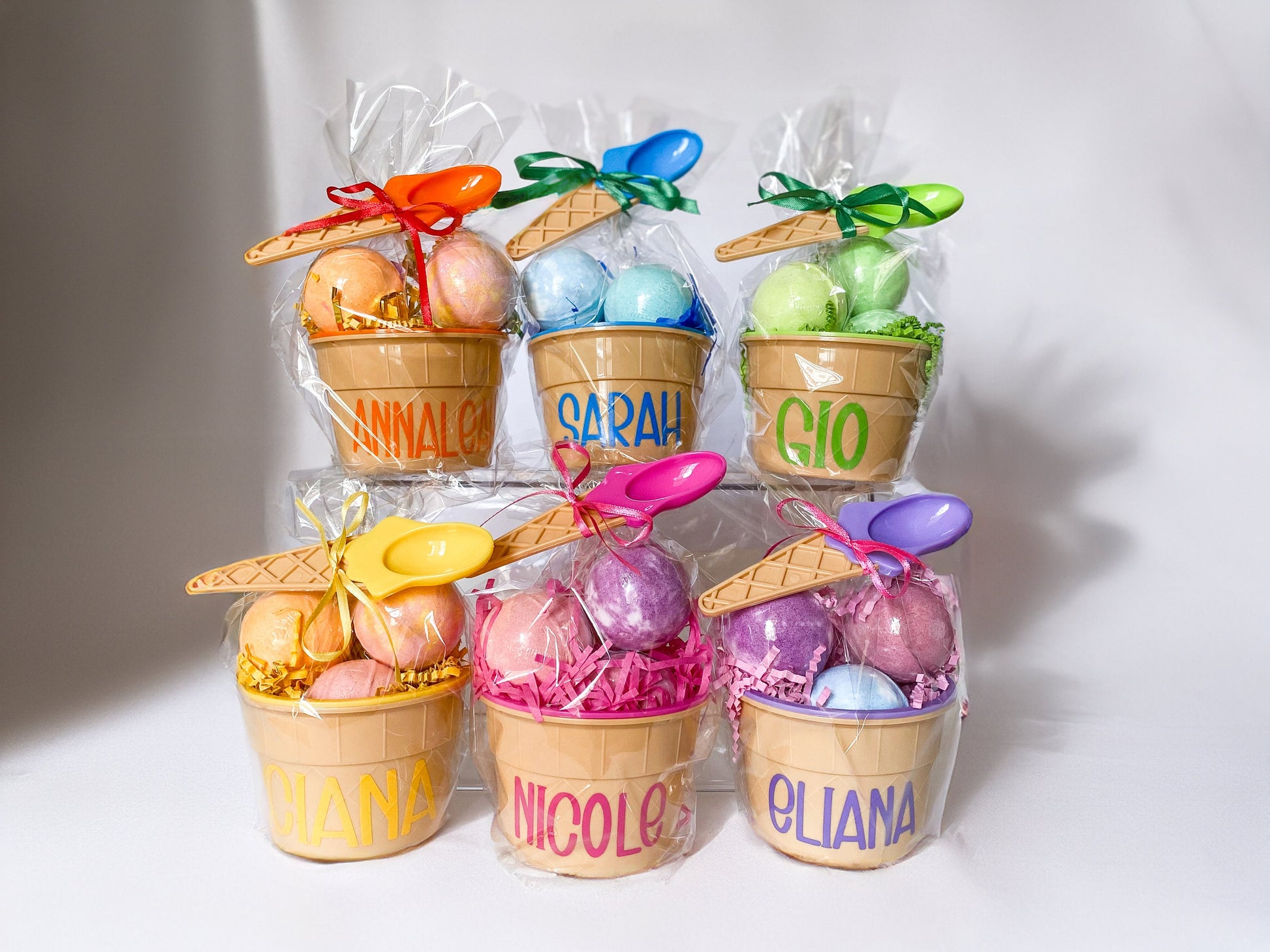 Personalized Ice Cream Bowl Party Favor Set with Bath Bombs