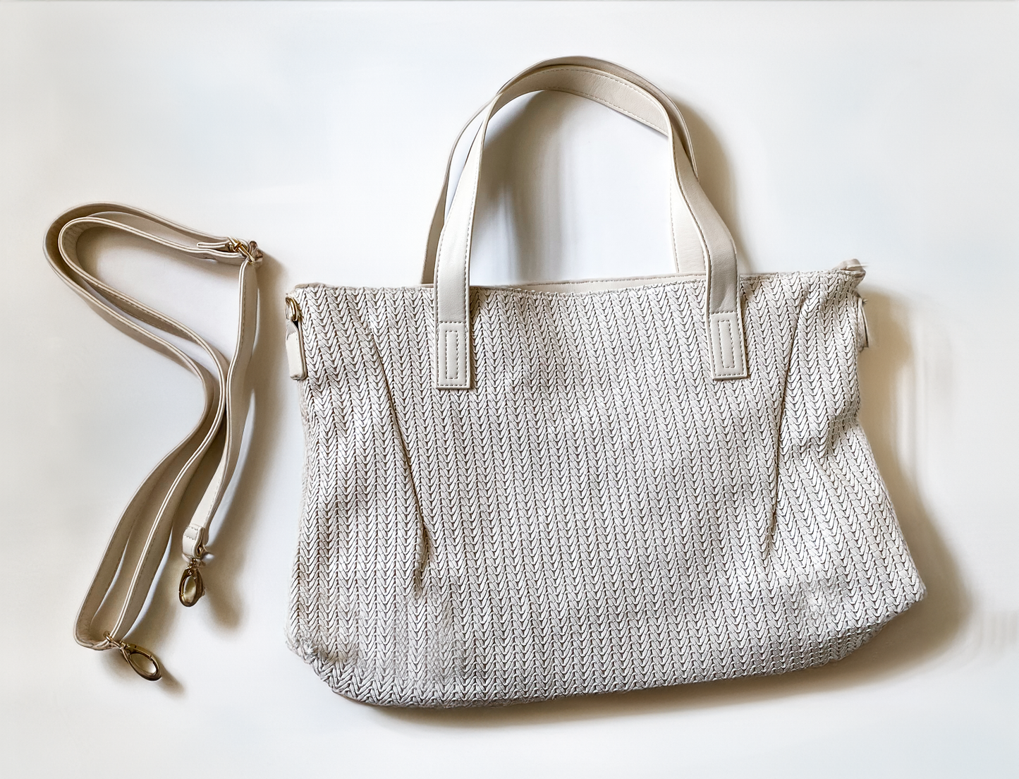 Women's Textured Purse In Ivory