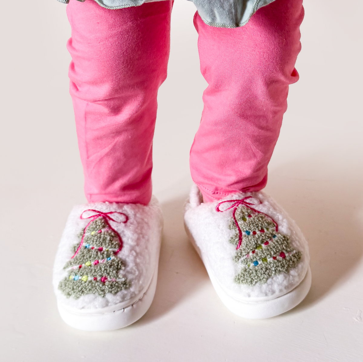 Toddler Pink Bow Christmas Tree slippers - Savannah Creations